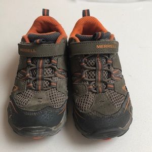 Merrell jr trail chaser shoe grey & orange GUC sz9